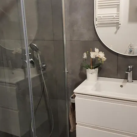Opening Doors Miro Park Apartment Barcelona