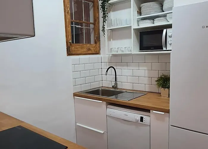 Miro Park Centrico 5pax Apartmán